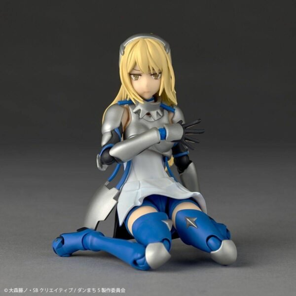 Revoltech: Ais Wallenstein- Is It Wrong to Try to Pick Up Girls in a Dungeon?  Con Bonus