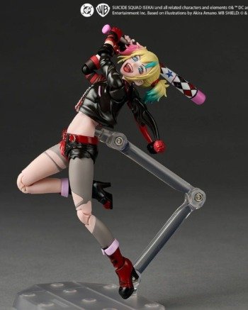 harley 11 Revoltech: Harley Quinn - Suicide Squad Isekai Ver. Con Bonus