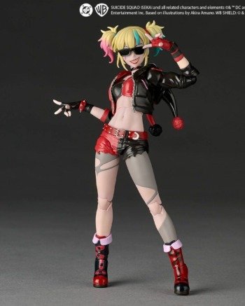 harley 6 Revoltech: Harley Quinn - Suicide Squad Isekai Ver. Con Bonus