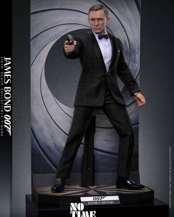 james 3 Hot Toys: James Bond 1/6