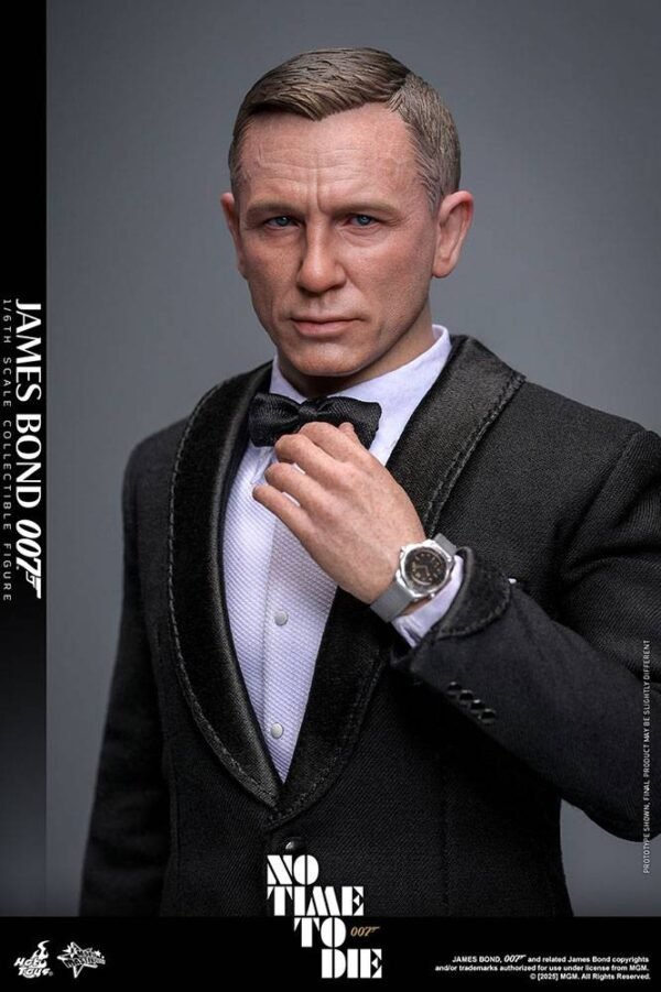 james 7 Hot Toys: James Bond 1/6