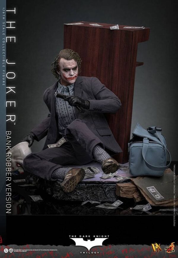 Hot Toys: Joker 1/6 DX Bank Robber Ver. - The Dark Knight Trilogy