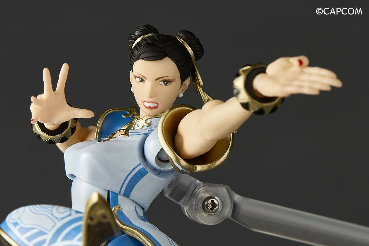 Revoltech: Chun-Li - Street Fighter 6 Con Bonus