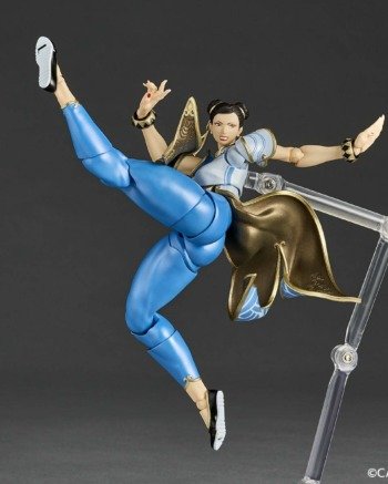 Revoltech: Chun-Li - Street Fighter 6 Con Bonus
