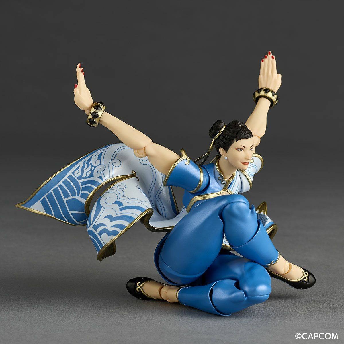 Revoltech: Chun-Li - Street Fighter 6 Con Bonus