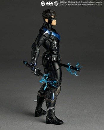 Revoltech: Nightwing - Batman Con Bonus