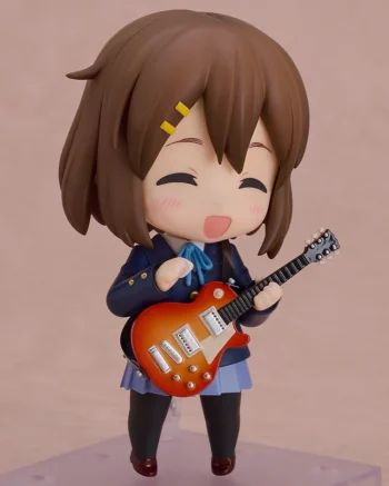 yui 4 Nendoroid 2900: Yui Hirasawa 2.0 - K-ON!