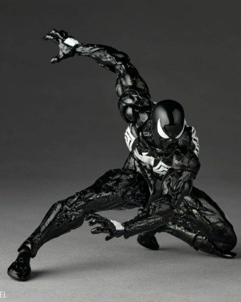 Revoltech: Symbiote Spider-Man - Spider-Man Con Bonus