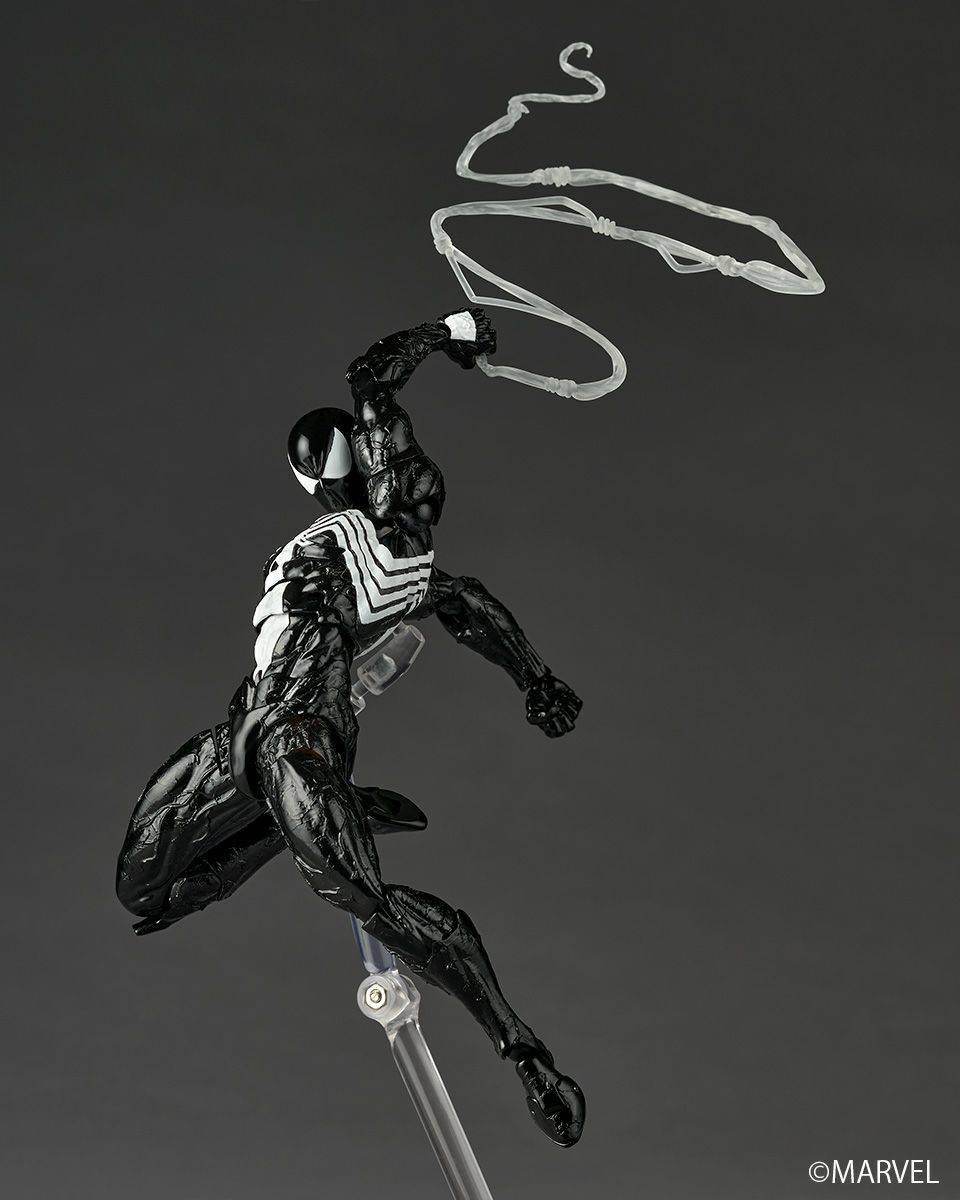 Revoltech: Symbiote Spider-Man - Spider-Man Con Bonus