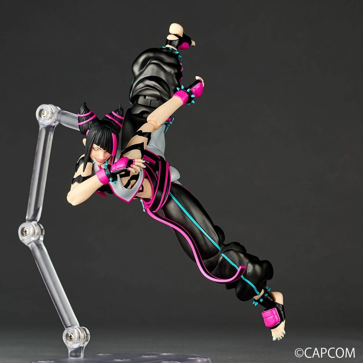 Revoltech: Street Fighter 6 - Han Juri con bonus