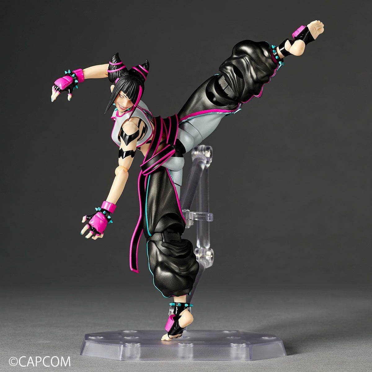 Revoltech: Street Fighter 6 - Han Juri con bonus