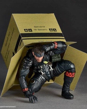 Revoltech: Snake Eater - Naked Snake (Sneaking Suit Ver.) - METAL GEAR SOLID Delta Con Bonus