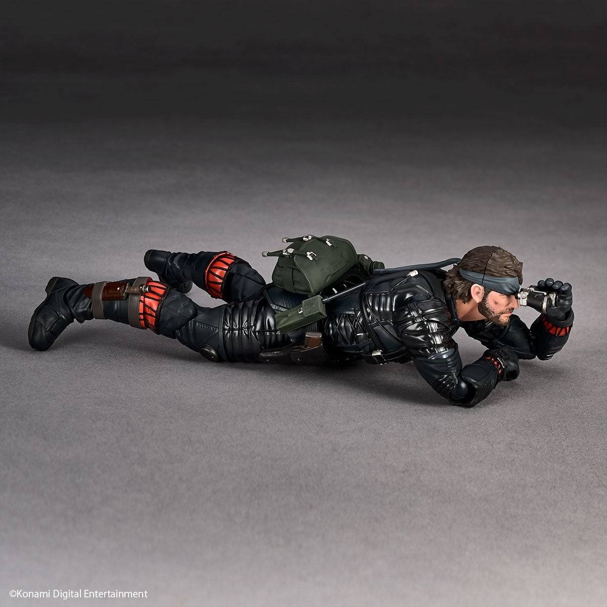 Revoltech: Snake Eater - Naked Snake (Sneaking Suit Ver.) - METAL GEAR SOLID Delta Con Bonus