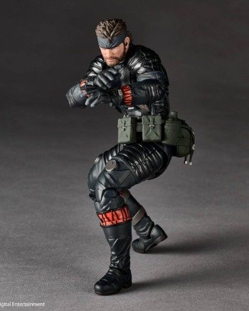 Revoltech: Snake Eater - Naked Snake (Sneaking Suit Ver.) - METAL GEAR SOLID Delta Con Bonus