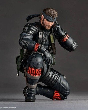 Revoltech: Snake Eater - Naked Snake (Sneaking Suit Ver.) - METAL GEAR SOLID Delta Con Bonus