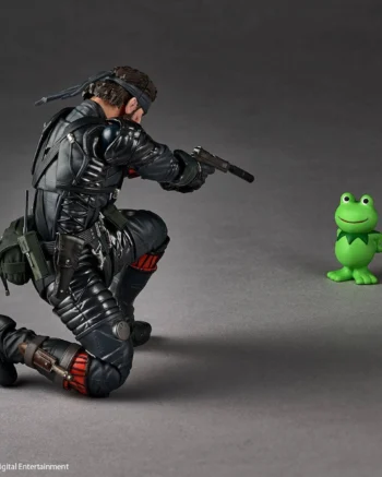 Revoltech: Snake Eater - Naked Snake (Sneaking Suit Ver.) - METAL GEAR SOLID Delta Con Bonus