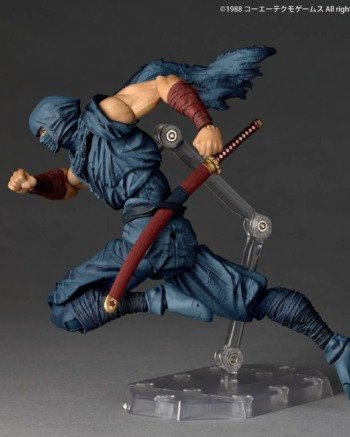 Revoltech: Ryu Hayabusa - Ninja Gaiden Con Bonus