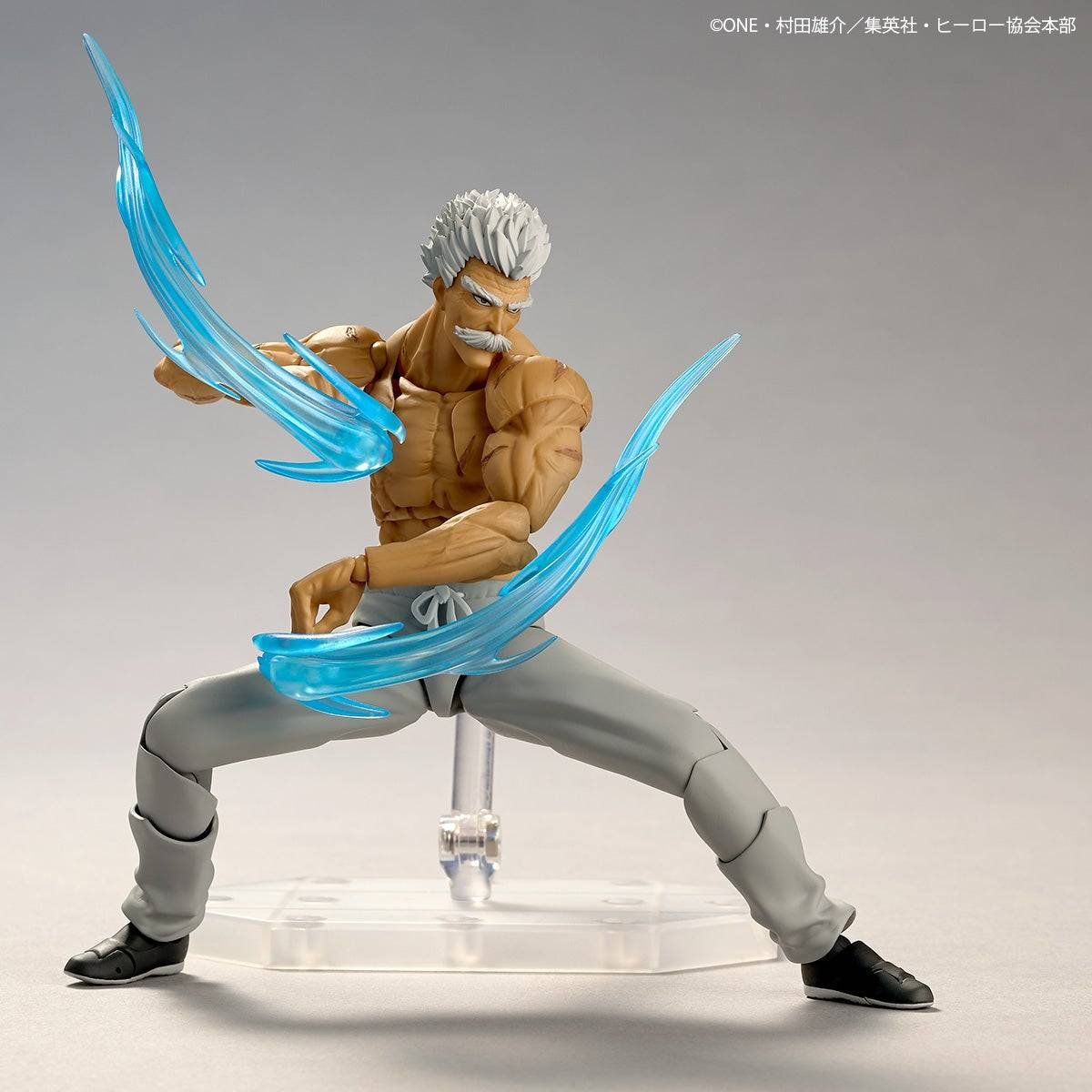 Revoltech: Silver Fang - One Punch Man Con Bonus