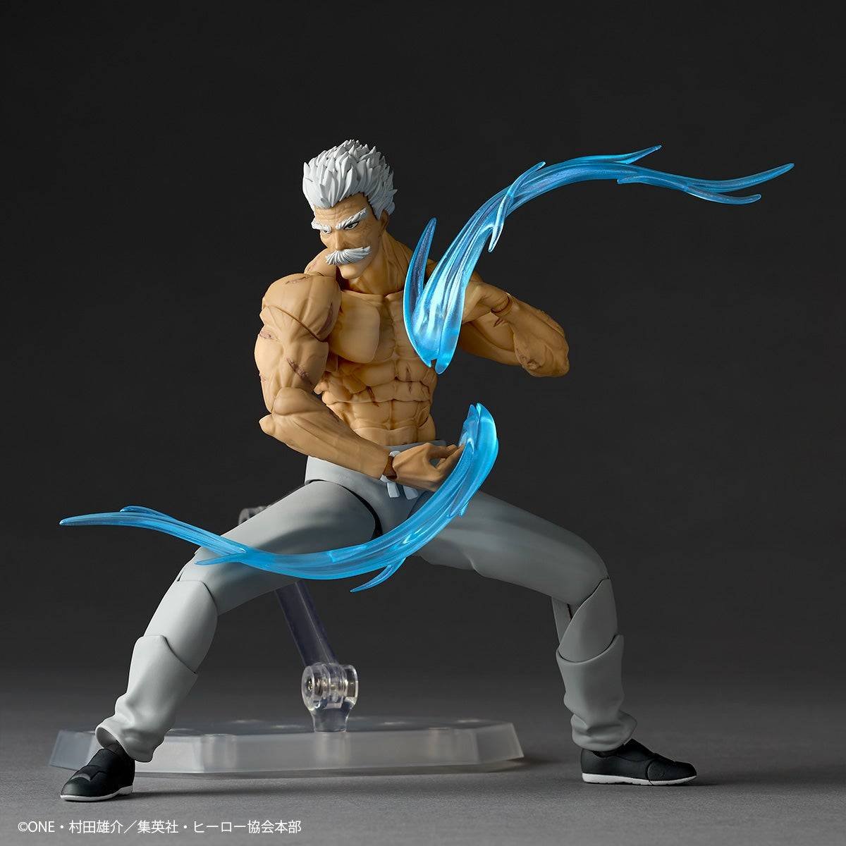 Revoltech: Silver Fang - One Punch Man Con Bonus