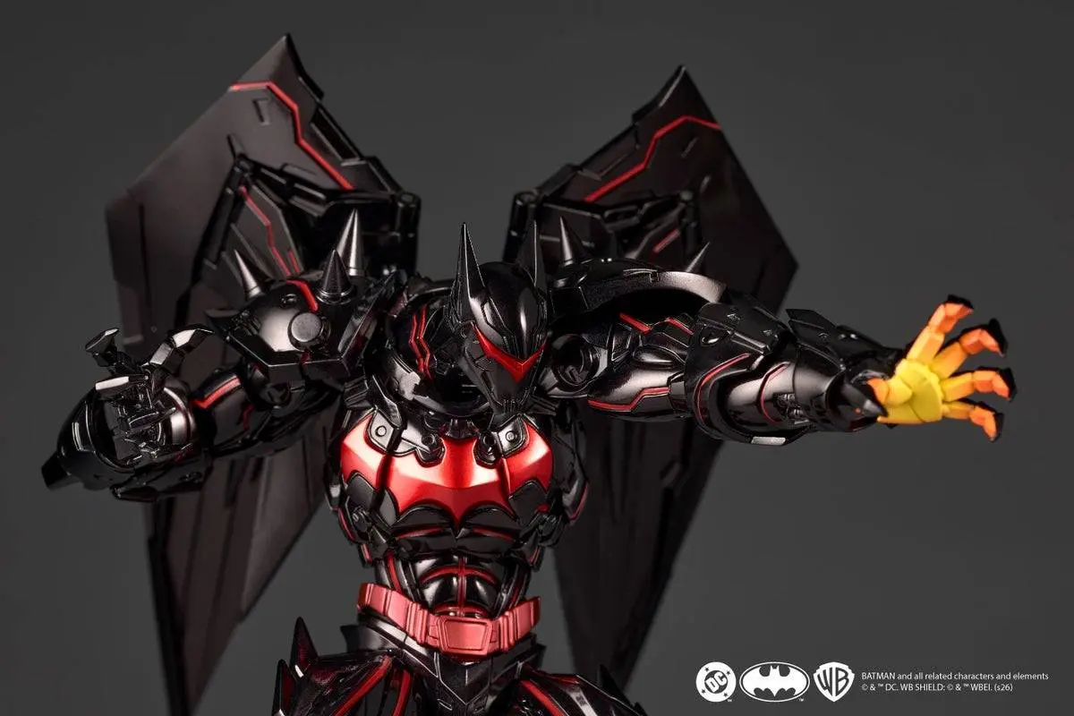 Revoltech: Batman - Hellbat Suit Con Bonus