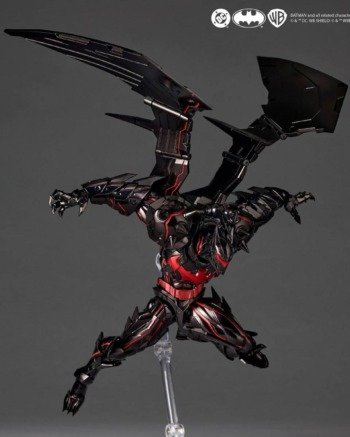 Revoltech: Batman: Hellbat Suit Con Bonus