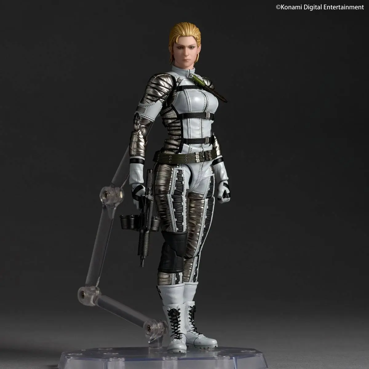 Revoltech: The Boss - METAL GEAR SOLID Delta / Snake Eater