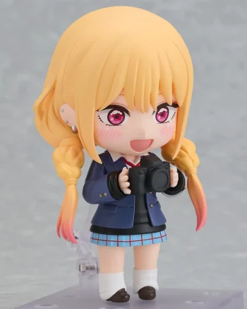 Nendoroid 3095: Marin Kitagawa (Winter Uniform Ver.) - My Dress-Up Darling