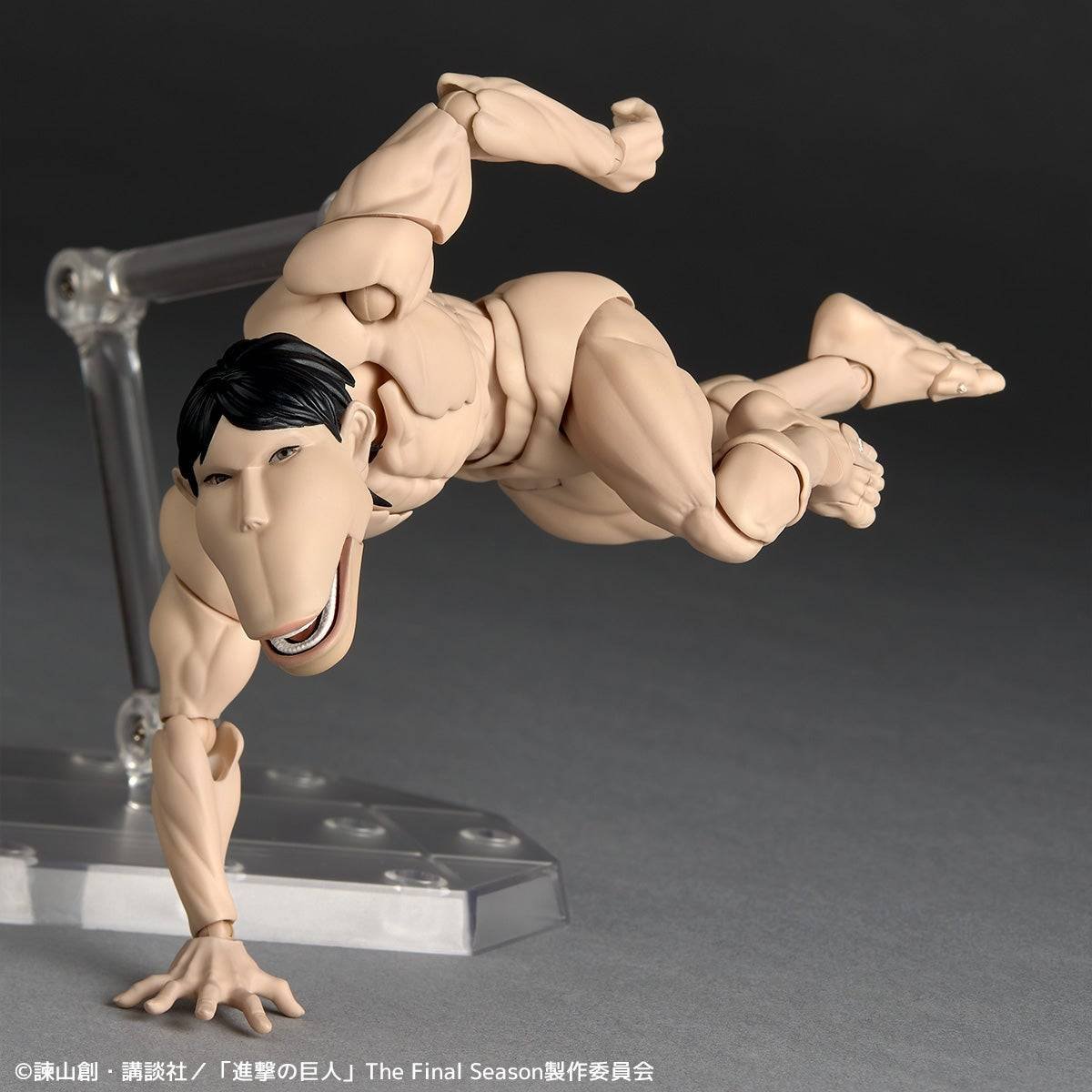 Revoltech: Cart Titan - Attack on Titan Con Bonus