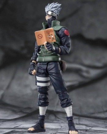 kakashi figuarts 3 S.H.FIGUARTS: Kakashi Hatake (The Famous Sharingan Hero) - Naruto Shippuden