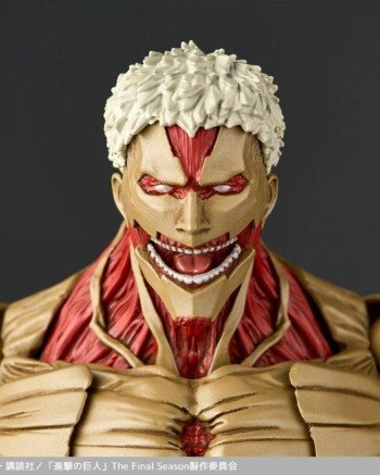Revoltech: Armored Titan - Attack on Titan Con Bonus